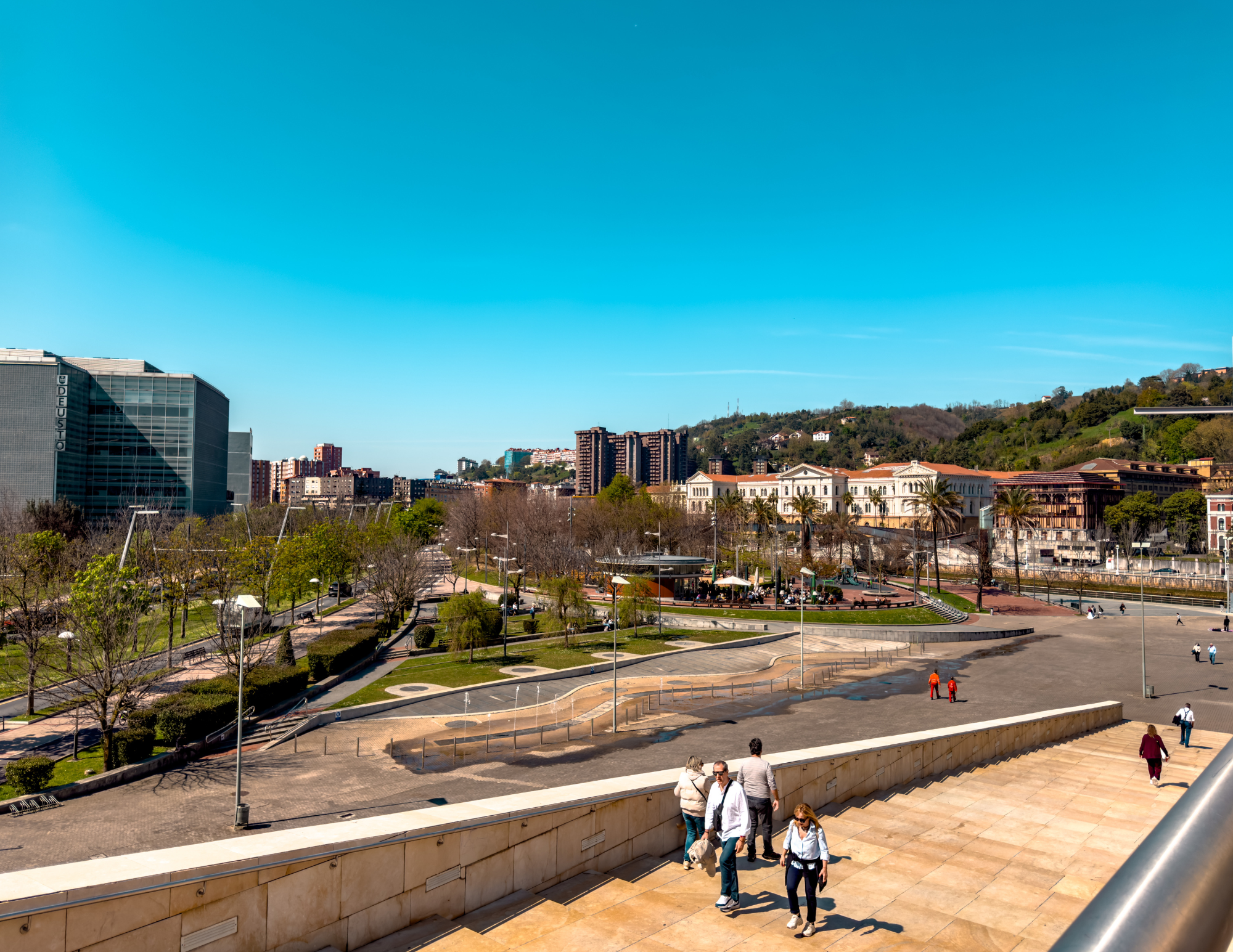Guggenheim Bilbao Area Guide (4).png